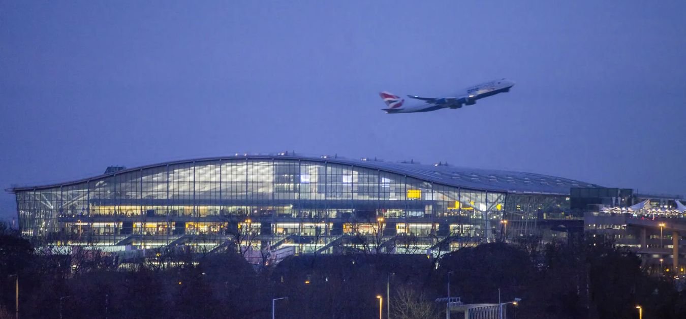 Heathrow Airport Guide: Terminals, Transfers, and Amenities